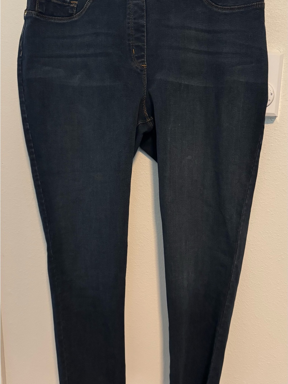 Women’s NYGARD Dark Indigo Ankle Jeans - distressed cuff, Slim Fit